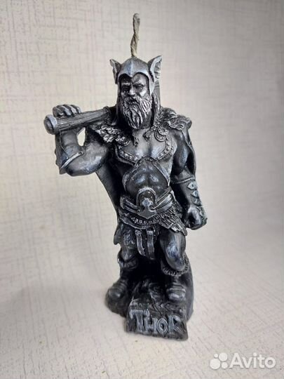 Восковые свечи ручной работы