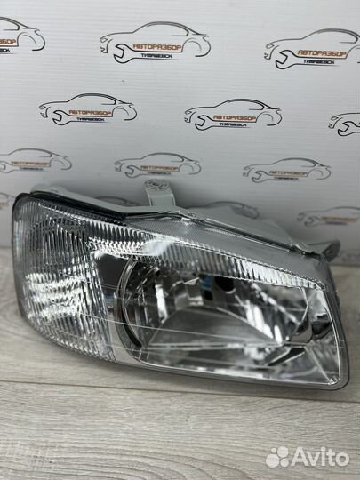 Правая фара Hyundai Accent (новая)
