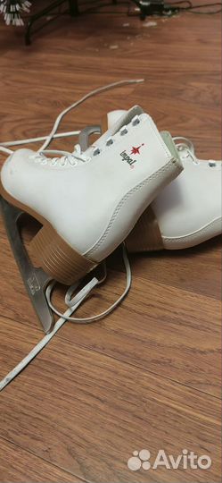 Коньки фигурные