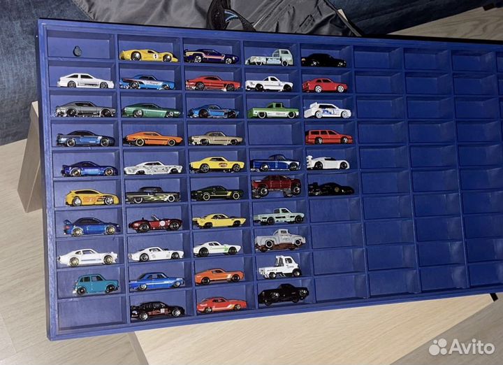 Полка гараж для машинок Hot Wheels