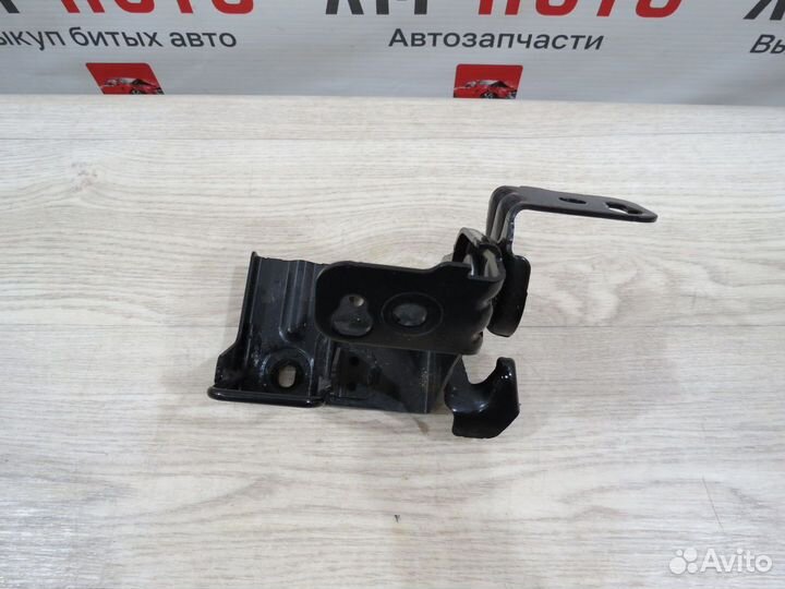 Крепление салонное Mazda 6 GJ