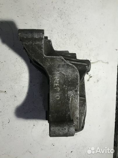 Кронштейн гидроусилителя Mitsubishi Lancer 10