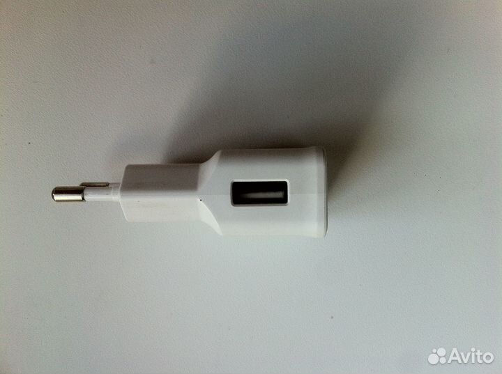 Адаптер сетевой ETA0U83EWE для Samsung белый