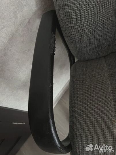 Компьютерное кресло руководителя