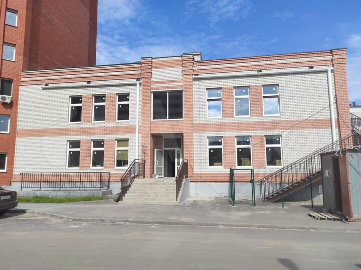 Свободного назначения, 1049 м²