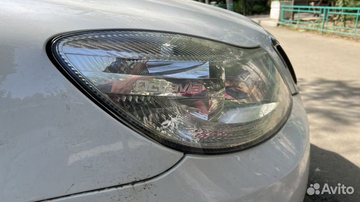 Фара передняя правая на skoda octavia a5