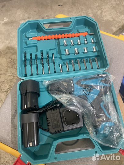 Шуруповерт makita 18v