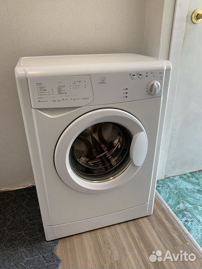 Стиральная машина бу Indesit на запчасти