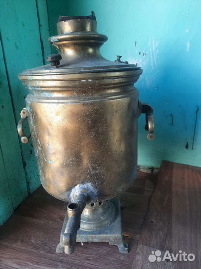Самовар старинный на дровах