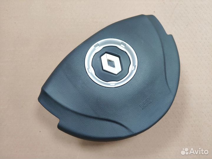 Заглушка руля Renault Logan 2