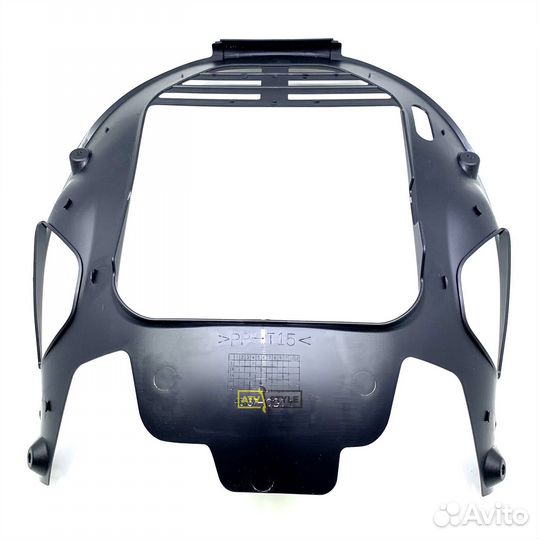 Пластик переднего обтекателя Suzuki 48137-10G01-Y0