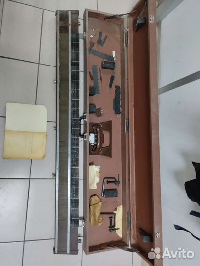 Ручная вязальная машинка Нева-1