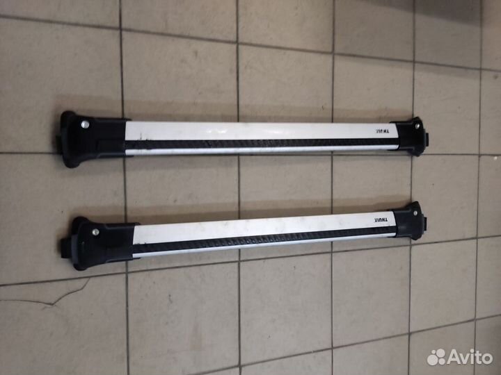 Thule дуги на рейлинги c просветом