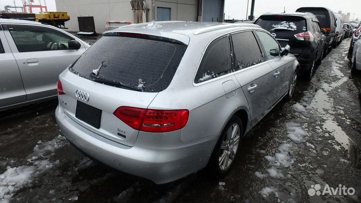 Audi A4B8 продается по запчастям