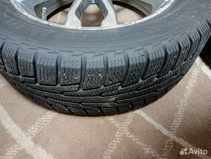 Продаю комплект колес r17 на Hyundai IX35