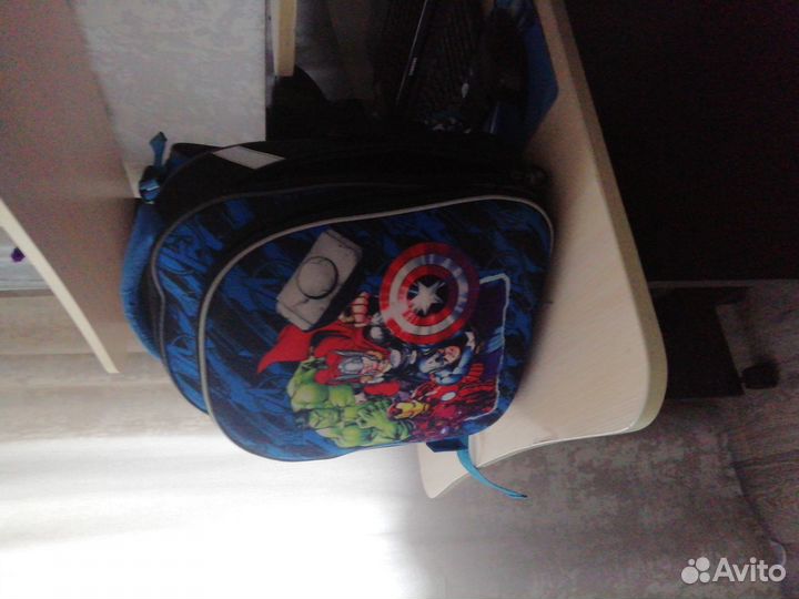 Школьный рюкзак