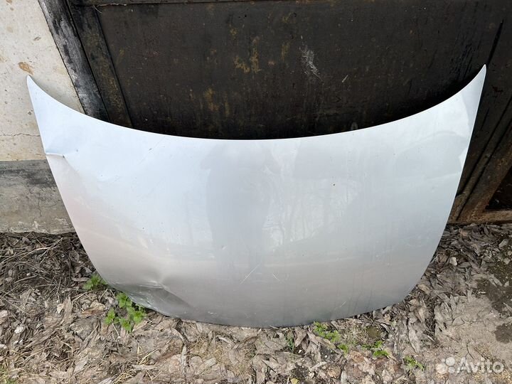 Капот на Honda civic 4D -06