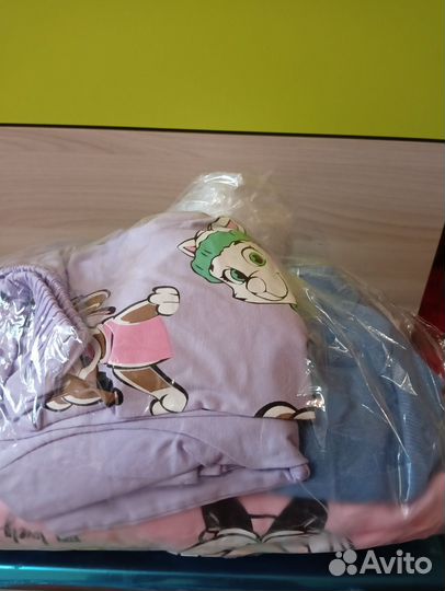 Вещи пакетом на девочку отдам бесплатно