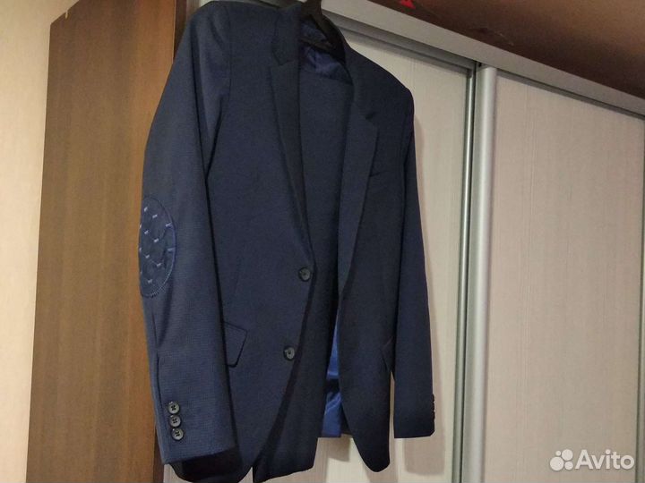 Школьный костюм