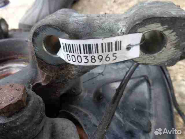 Кулак поворотный правый Mercedes C-klasse W204 204