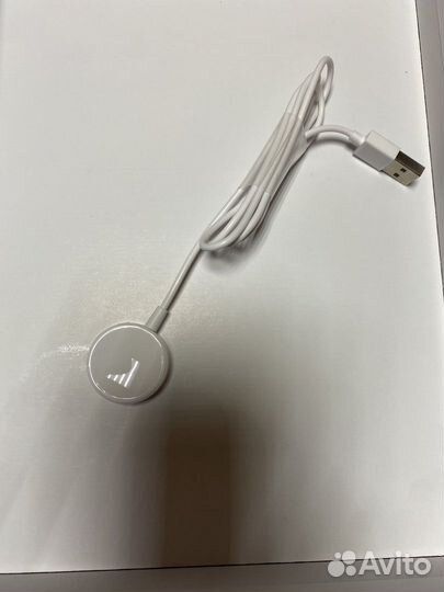 Продам беспроводную зарядку Apple