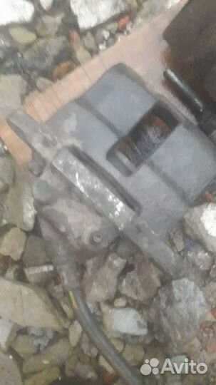 Суппорт правый ваз 2112