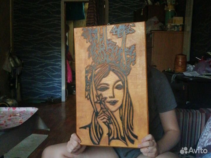 Картина деревянная резная
