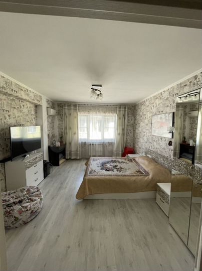 Дом 130 м² на участке 1 сот.