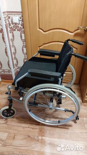 Инвалидная коляска