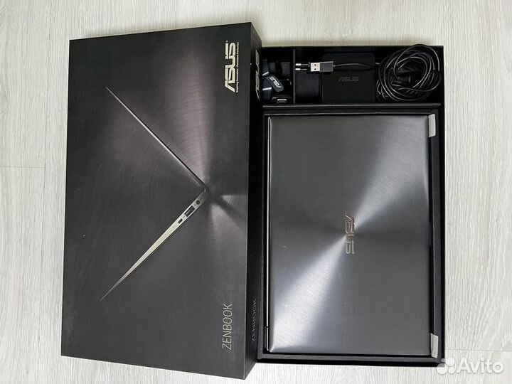 Ноутбук Asus