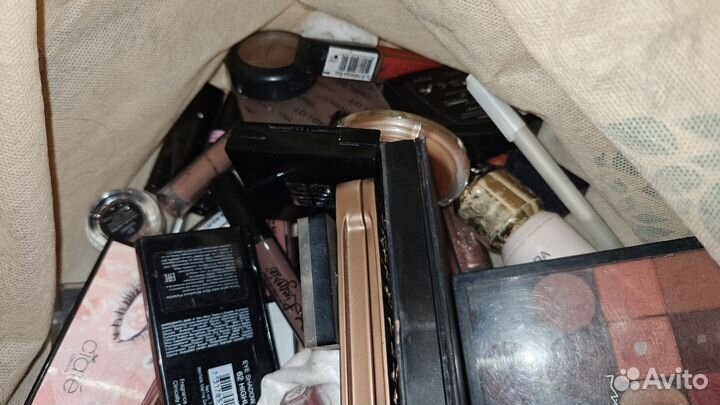 Набор косметики пакетом