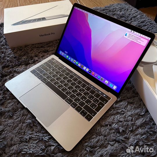 Macbook pro 13 2017 touch bar 8gb 256