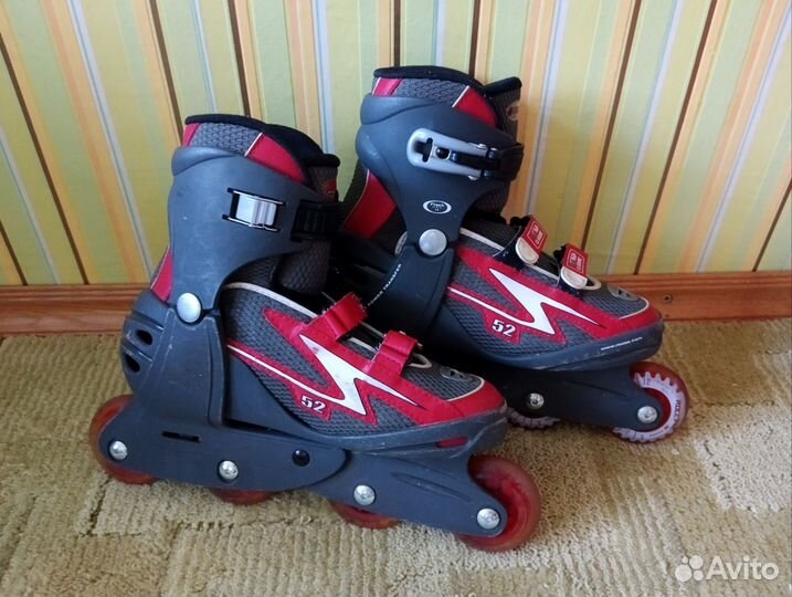 Роликовые коньки