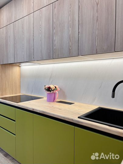 Угловая кухня на заказ Под ключ