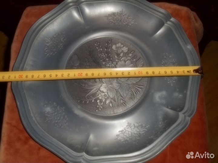 Блюдо 32 см.Клеймо ангелочекгермания 80-х годов