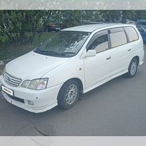 Toyota Gaia 2.0 AT, 2000, 290 000 км, с пробегом, цена 460 000 руб.