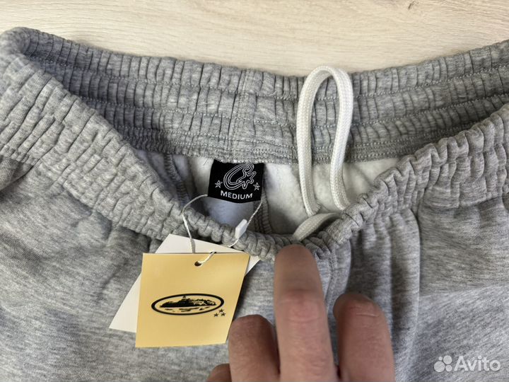 Спортивные штаны corteiz на флисе