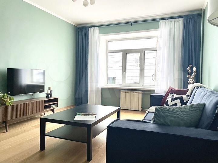 2-к. квартира, 53 м², 2/4 эт.