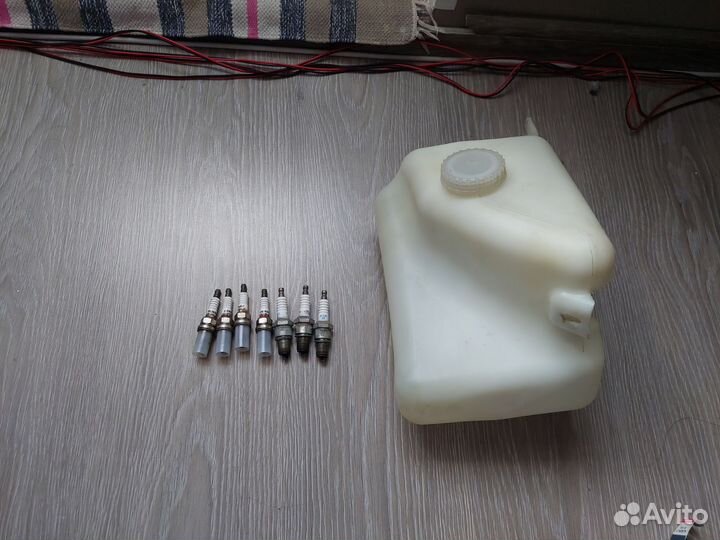 Бачок омывателя Калина, свечи, стеклоподьемники