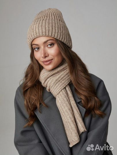 Комплект шапка и шарф новые