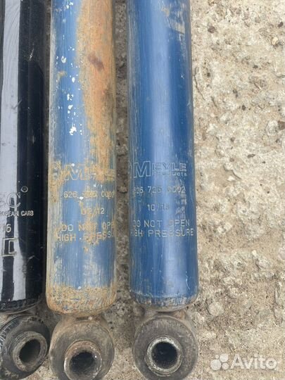 Стойка задние Амортизатор Опель Омега Б