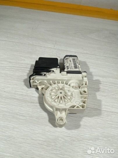 Моторчик стеклоподъемника Volkswagen Touran