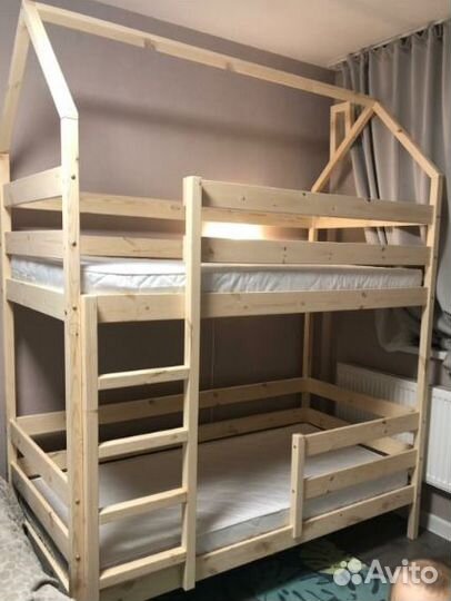 Детская двухярусная кровать Домик