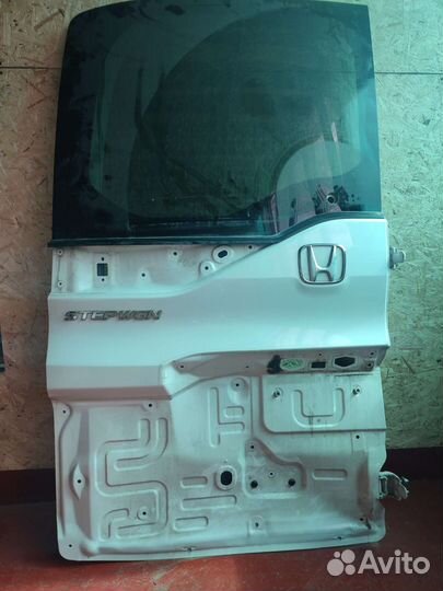 Honda stepwgn rp. Дверь в разбор
