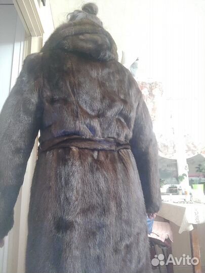 Шуба норковая орех 48 50