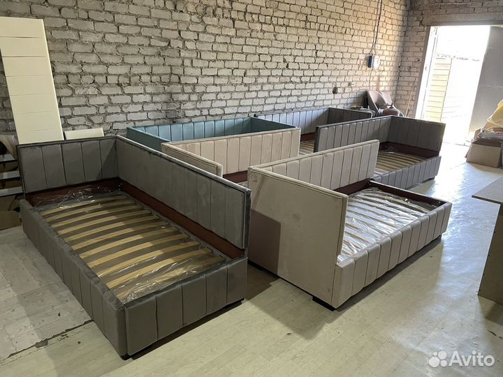 Кровать тахта. Подростковая кровать