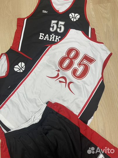 Баскетбольная форма двухсторонняя на команду