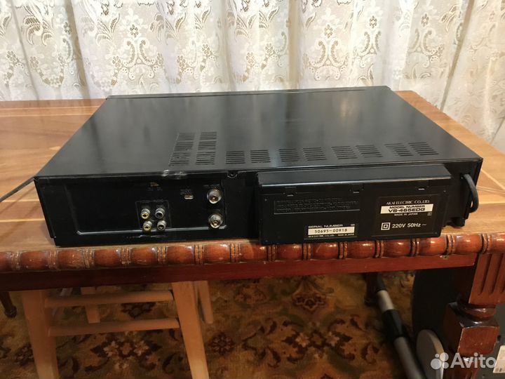 Видеомагнитофон akai VS-465EDG