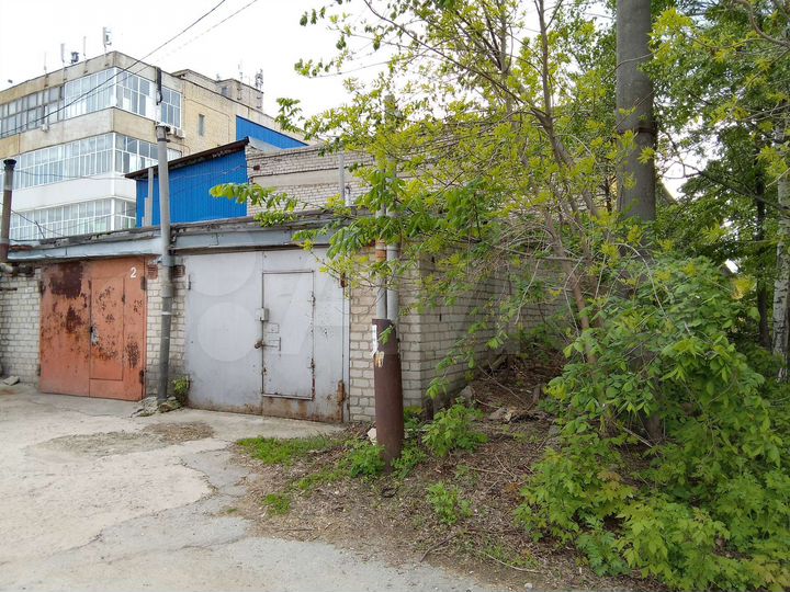 Гараж, > 30 м²