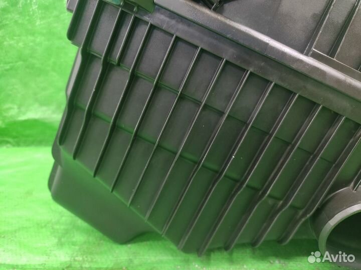 Корпус воздушного фильтра пневма VW Touareg 02-10